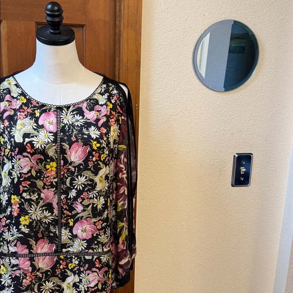 3.1 Phillip Lim Black and Pink Floral Blouse Size 10 - Picture 3 of 9